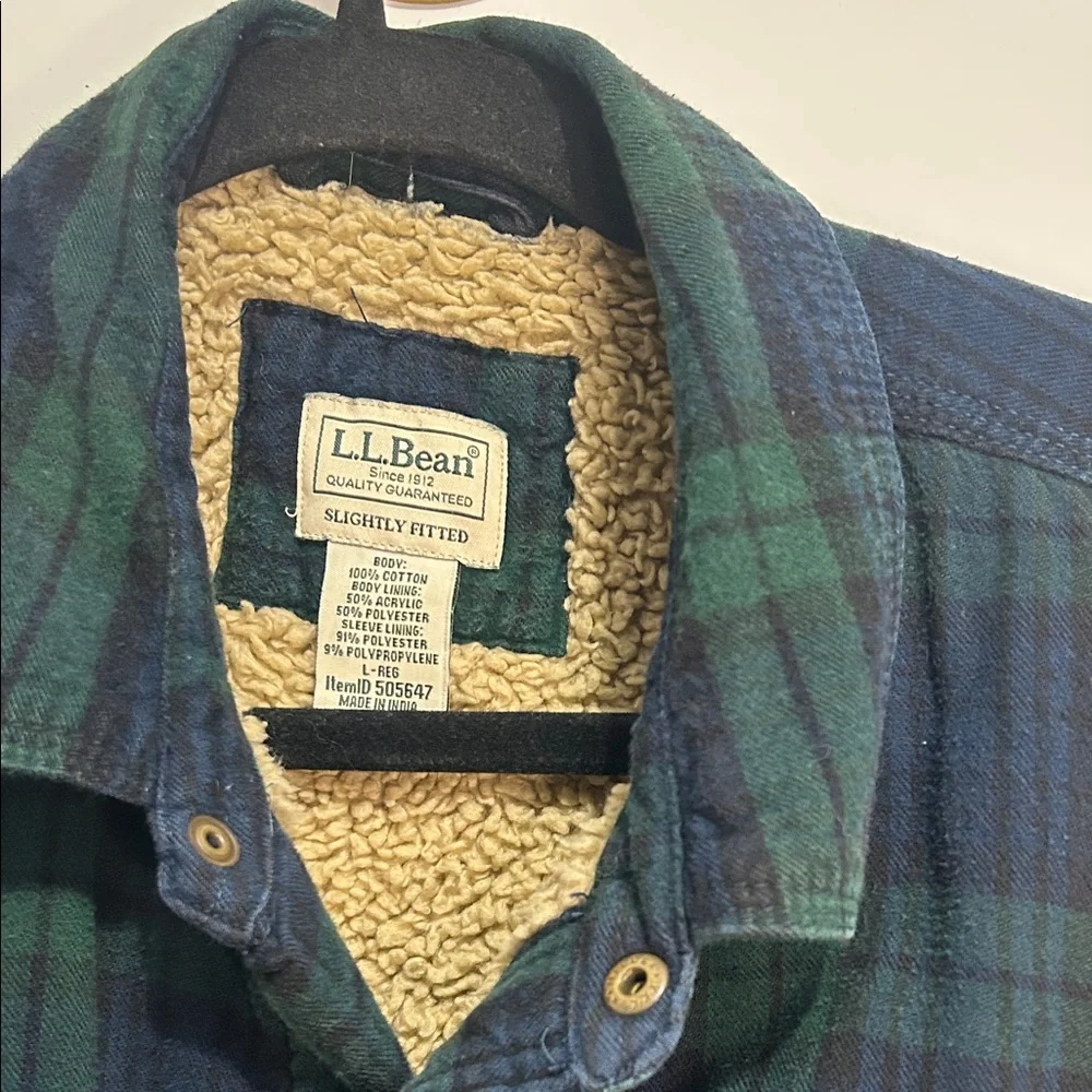 L.L. Bean Men's Plaid Sherpa Lined Flannel Jacket in Green and Navy Men’s Size L